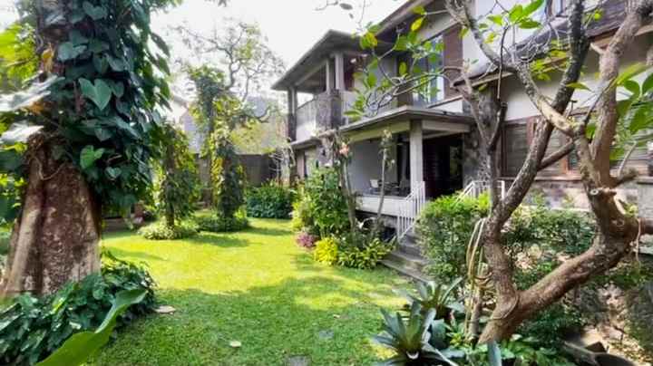 dijual rumah rumah di jln poncol indah