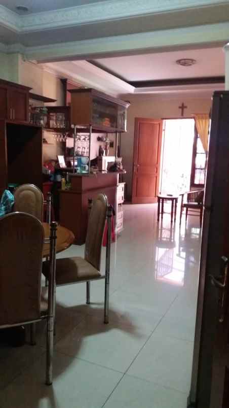 dijual rumah rumah di jln tangki mangga