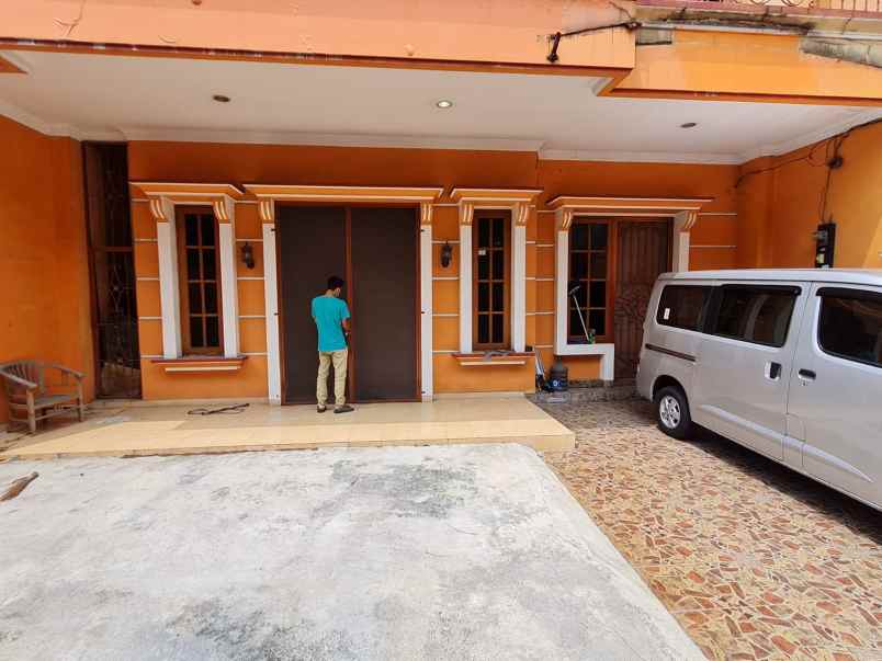 dijual rumah rumah di jln tangki mangga