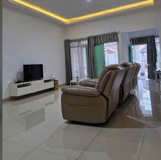 dijual rumah rumah full furnished