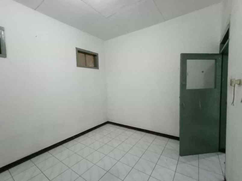 dijual rumah rungkut asri