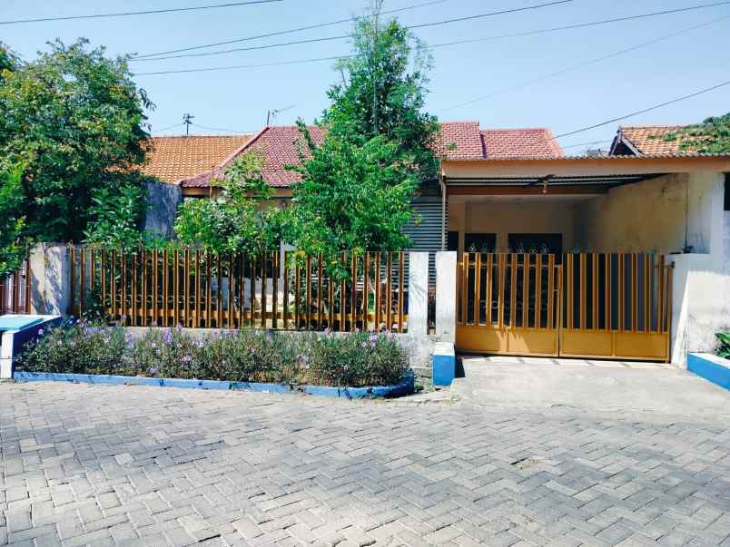 dijual rumah rungkut mejoyo selatan