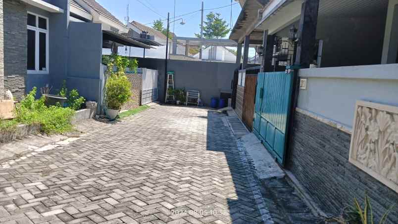 dijual rumah sambiroto raya