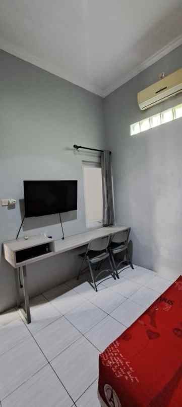 dijual rumah sambiroto raya