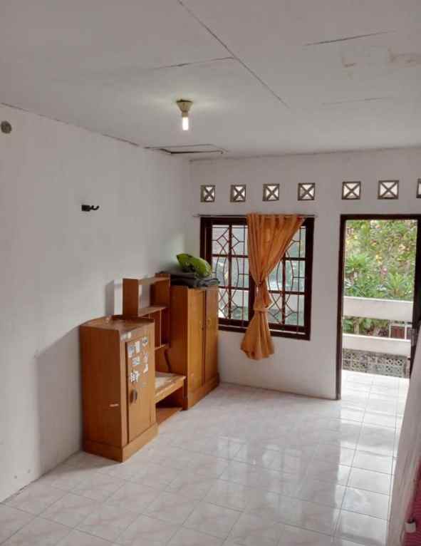 dijual rumah sariharjo