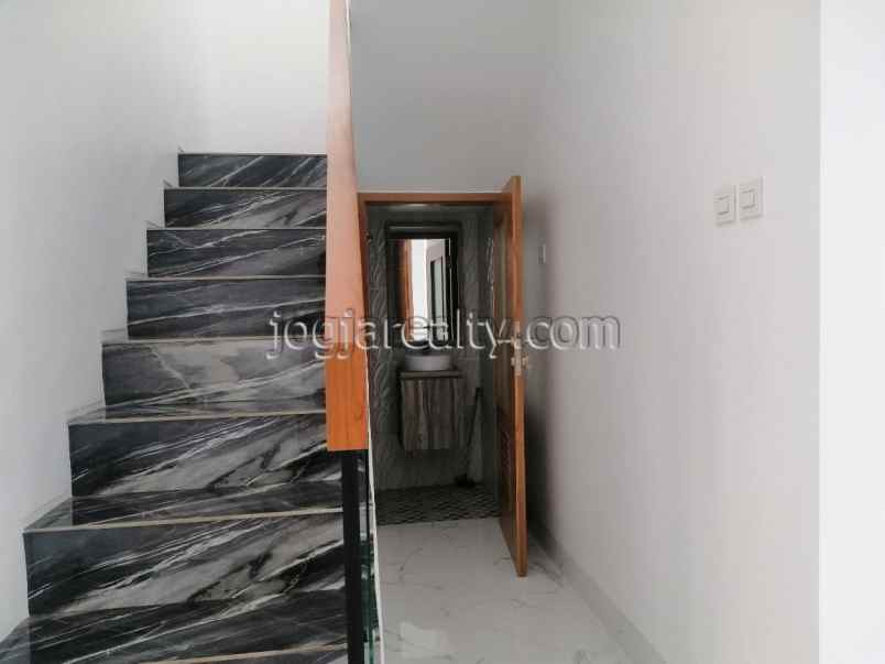 dijual rumah sariharjo ngaglik sleman