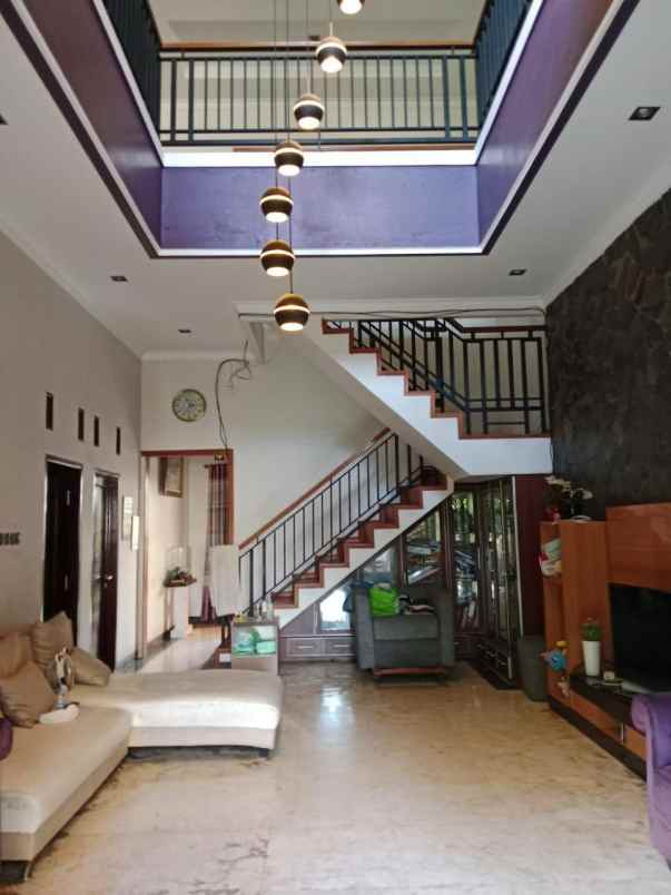 dijual rumah sawo 69 pasar rebo jakarta