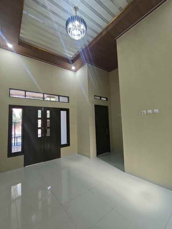 dijual rumah sektor 5 pondok ungu permai