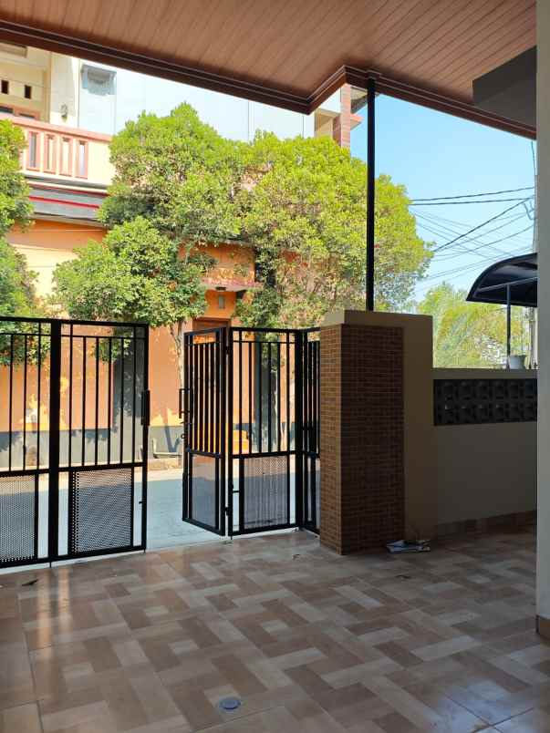 dijual rumah sektor 5 pondok ungu permai