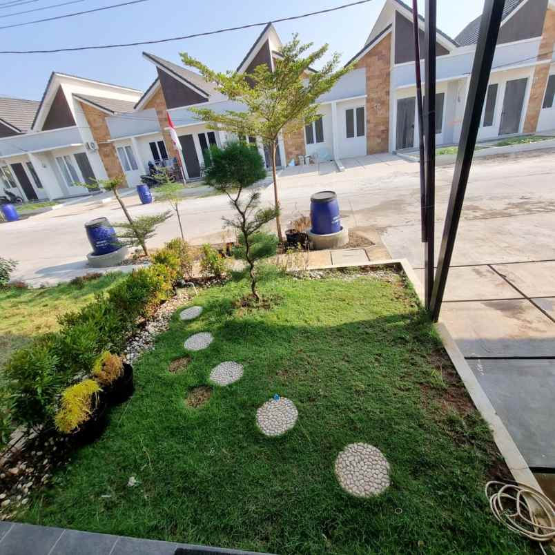 dijual rumah semi furnished di grand mahkota 2