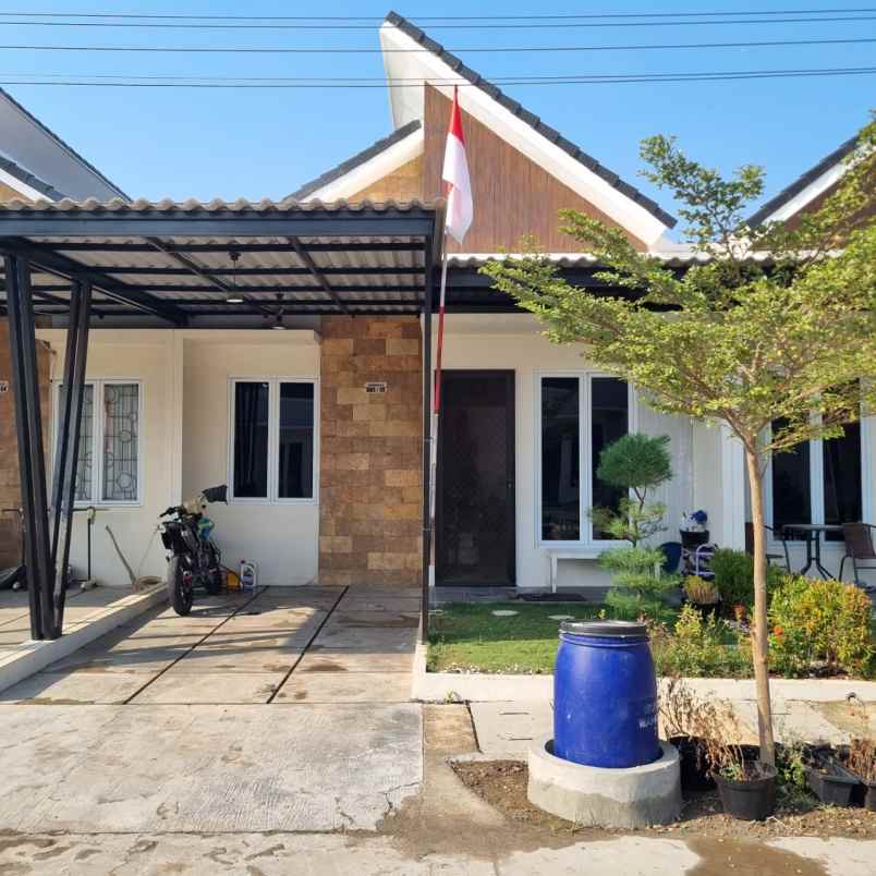 dijual rumah semi furnished di grand mahkota 2