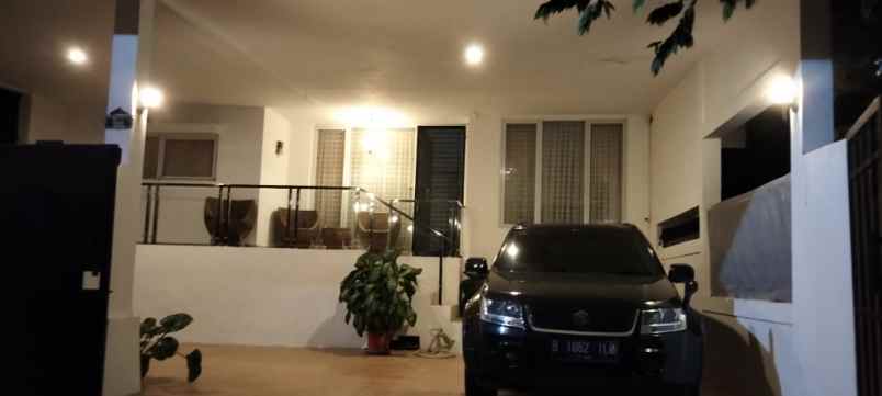 dijual rumah sentul city