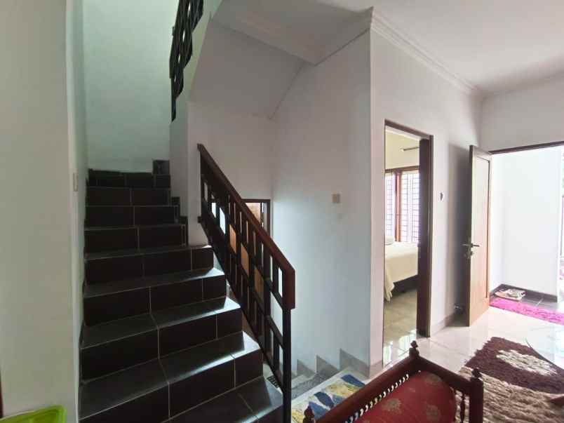 dijual rumah seturan