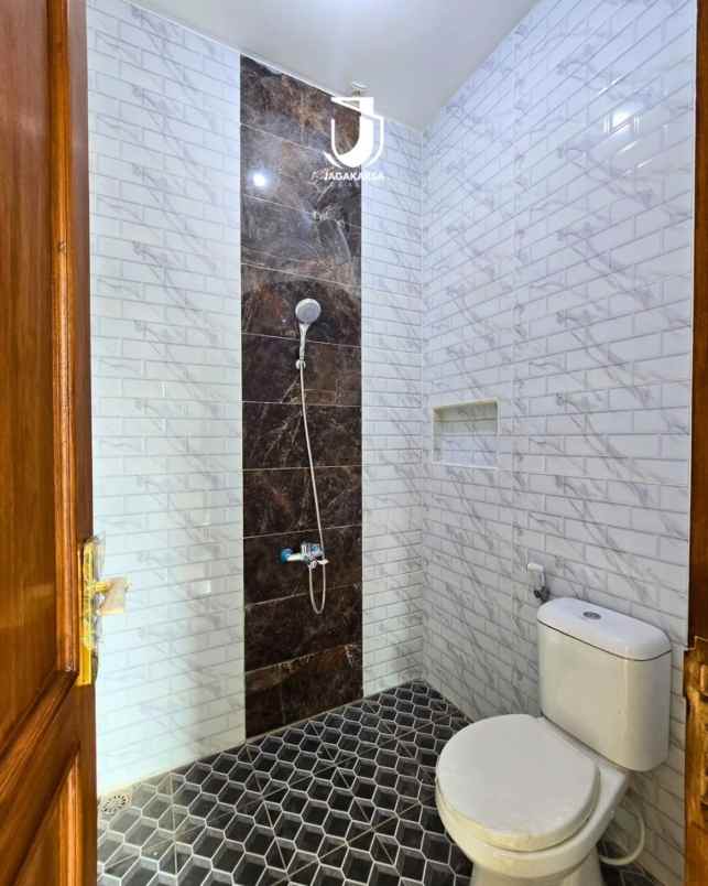 dijual rumah singgel siap huni dijksel