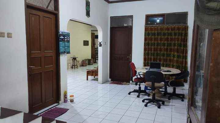 dijual rumah srengseng sawah jagakarsa