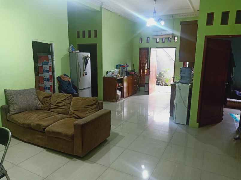 dijual rumah sukahati