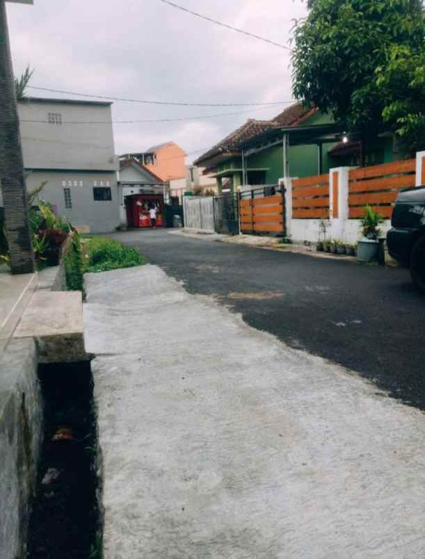 dijual rumah sukarindik