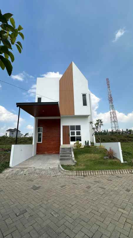 dijual rumah sukun