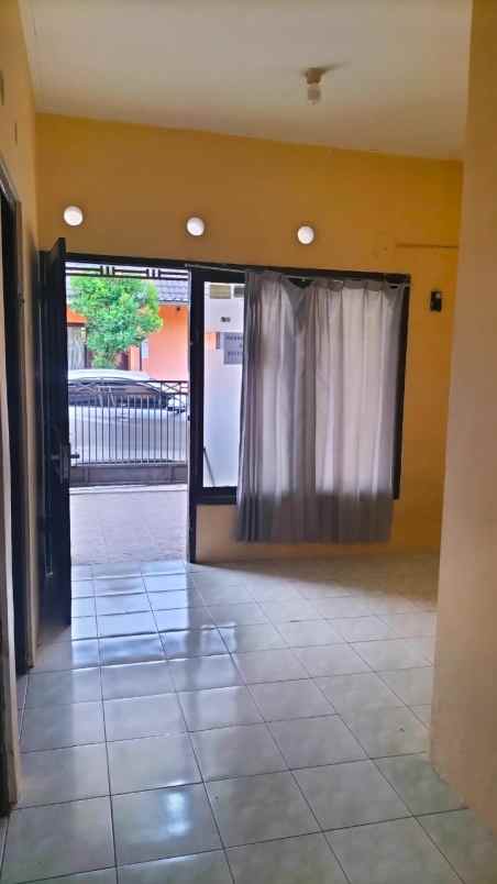 dijual rumah sumampir