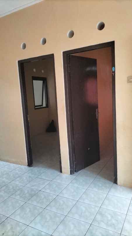 dijual rumah sumampir