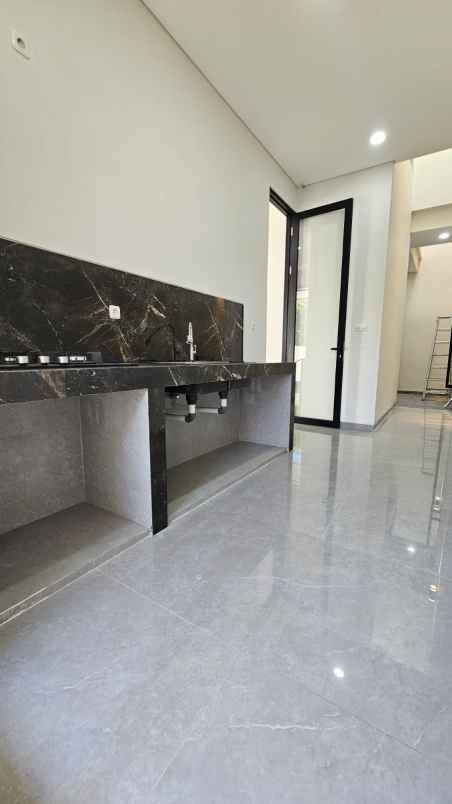 dijual rumah suorejo