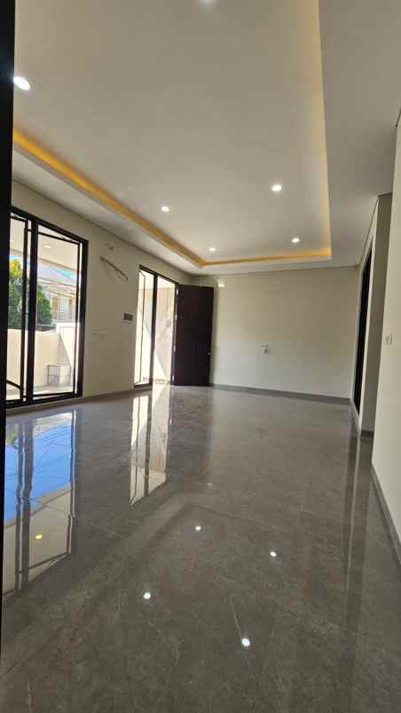 dijual rumah suorejo