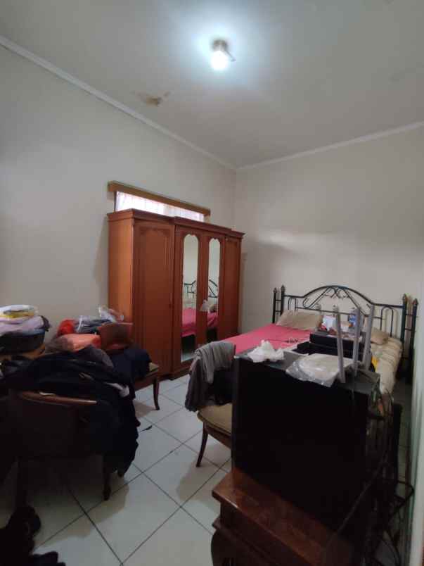 dijual rumah suryalaya asri