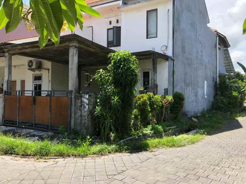 dijual rumah taman griya jimbaran