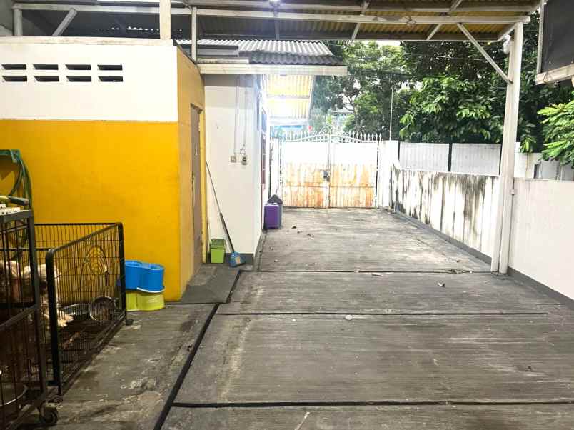 dijual rumah taman griya pratama kelapa