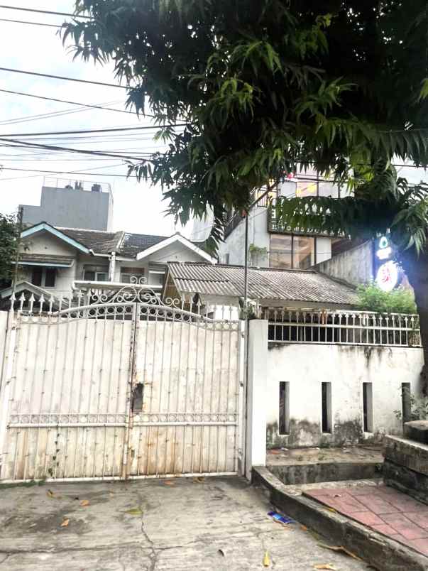 dijual rumah taman griya pratama kelapa