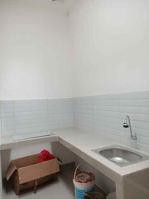 dijual rumah taman harapan baru