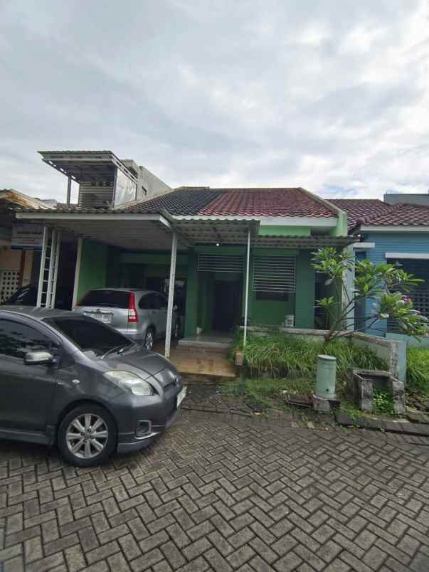 dijual rumah taman indah sepanjang