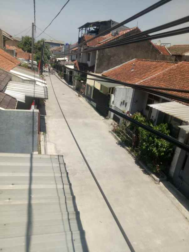 dijual rumah taman kopo indah 1