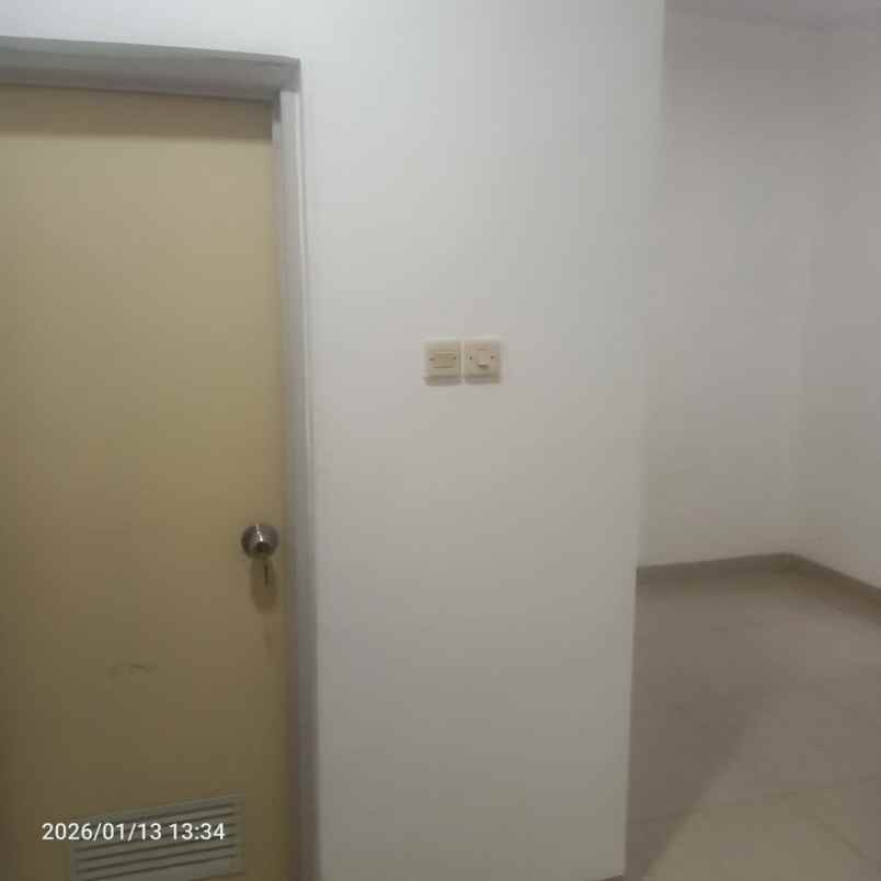 dijual rumah taman malaka selatan