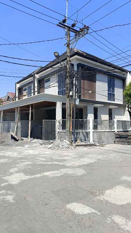 dijual rumah taman pondok indah