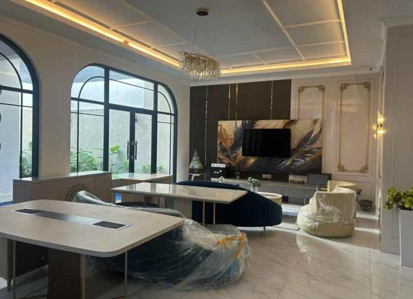 dijual rumah taman puspa raya citraland