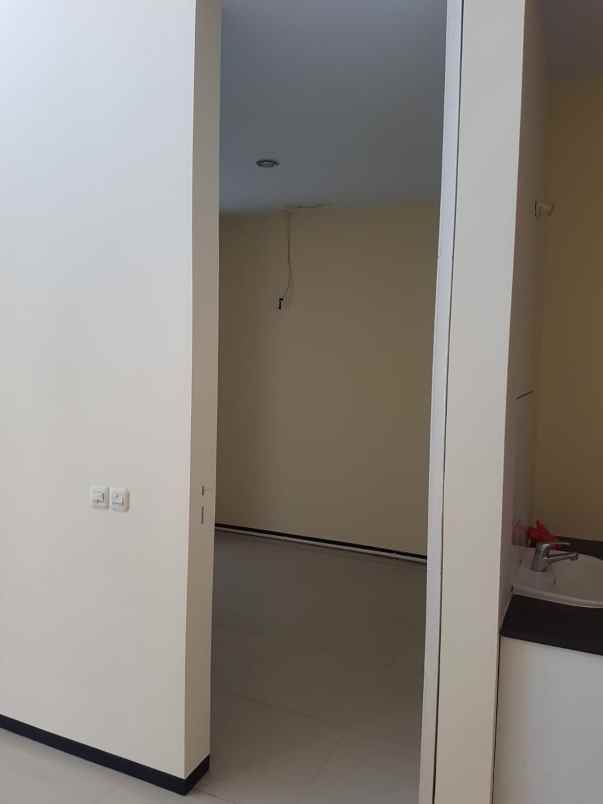 dijual rumah taman puspa raya citraland surabaya barat