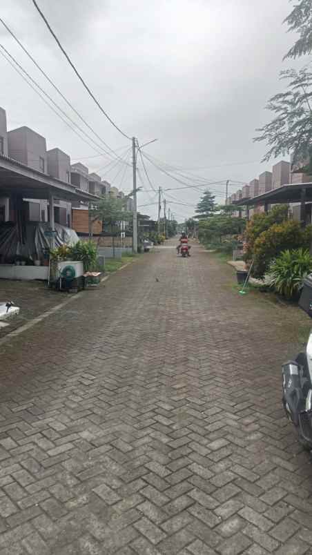 dijual rumah taman sepatan grande tangerang