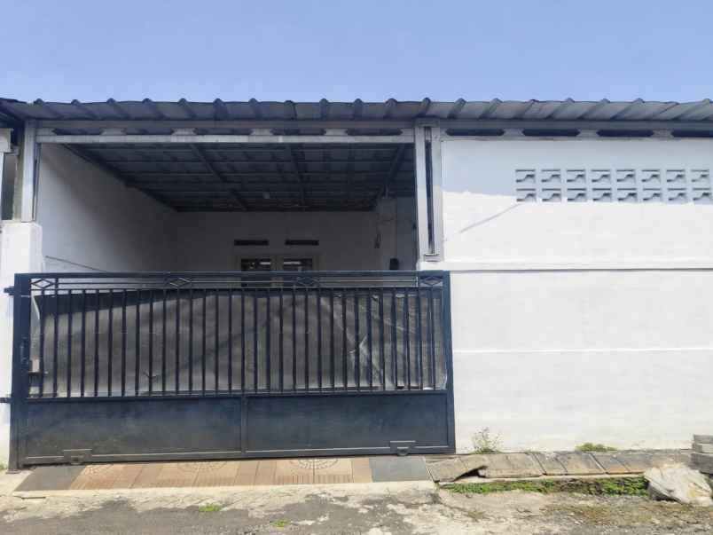 dijual rumah tamansari ciomas bogor