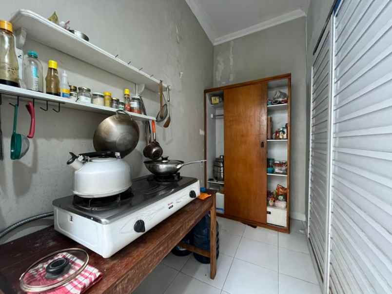 dijual rumah tambakan sinduharjo