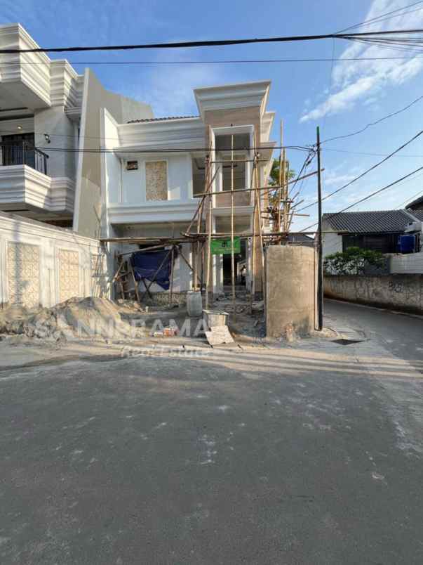 dijual rumah tanah baru