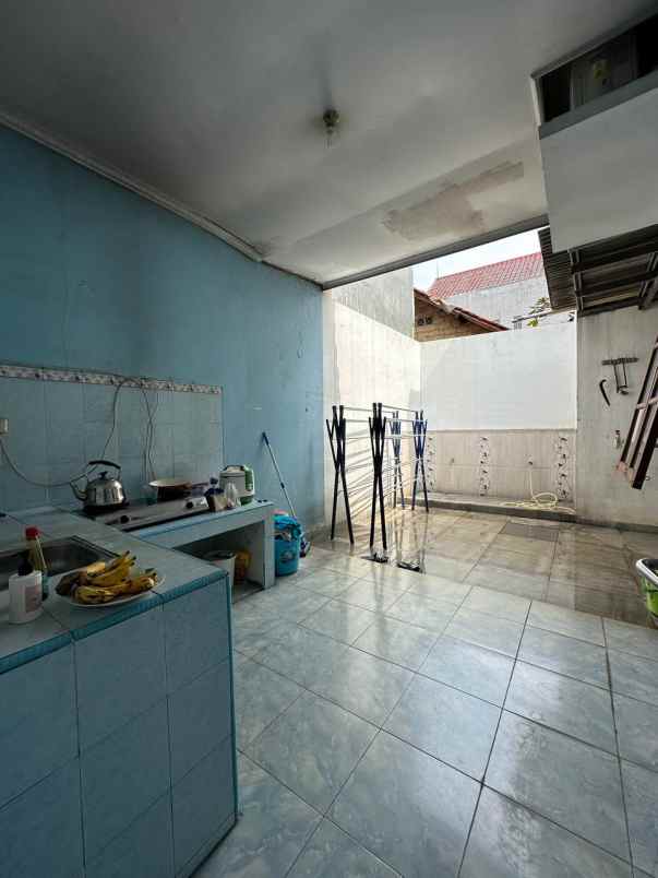 dijual rumah tanjung barat