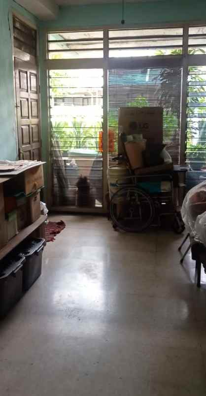 dijual rumah tenggilis mejoyo surabaya timur siap huni