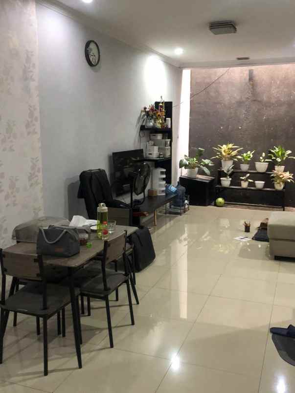 dijual rumah the address cibubur