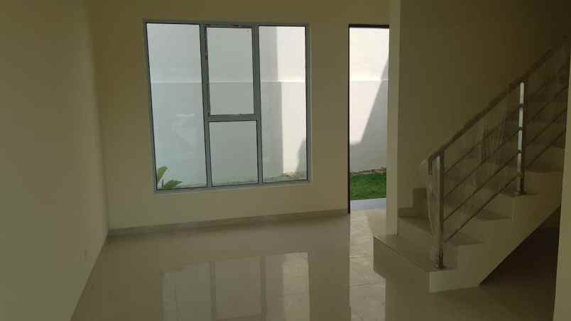 dijual rumah the monde residence