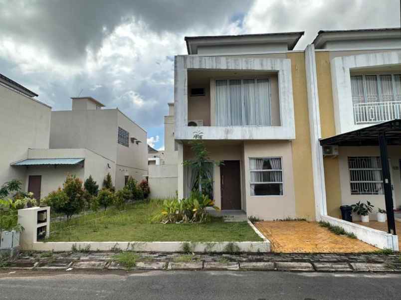 dijual rumah the monde residence