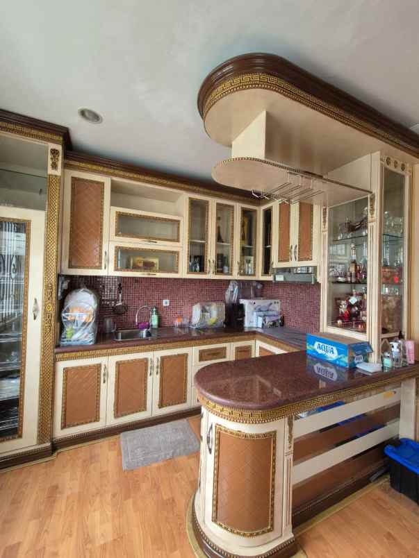 dijual rumah the villas moi kelapa gading