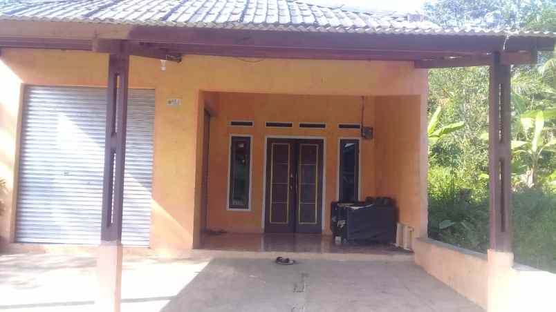 dijual rumah tinggal siap huni