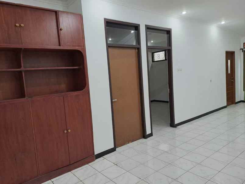 dijual rumah tki 1