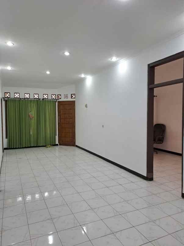 dijual rumah tki 1